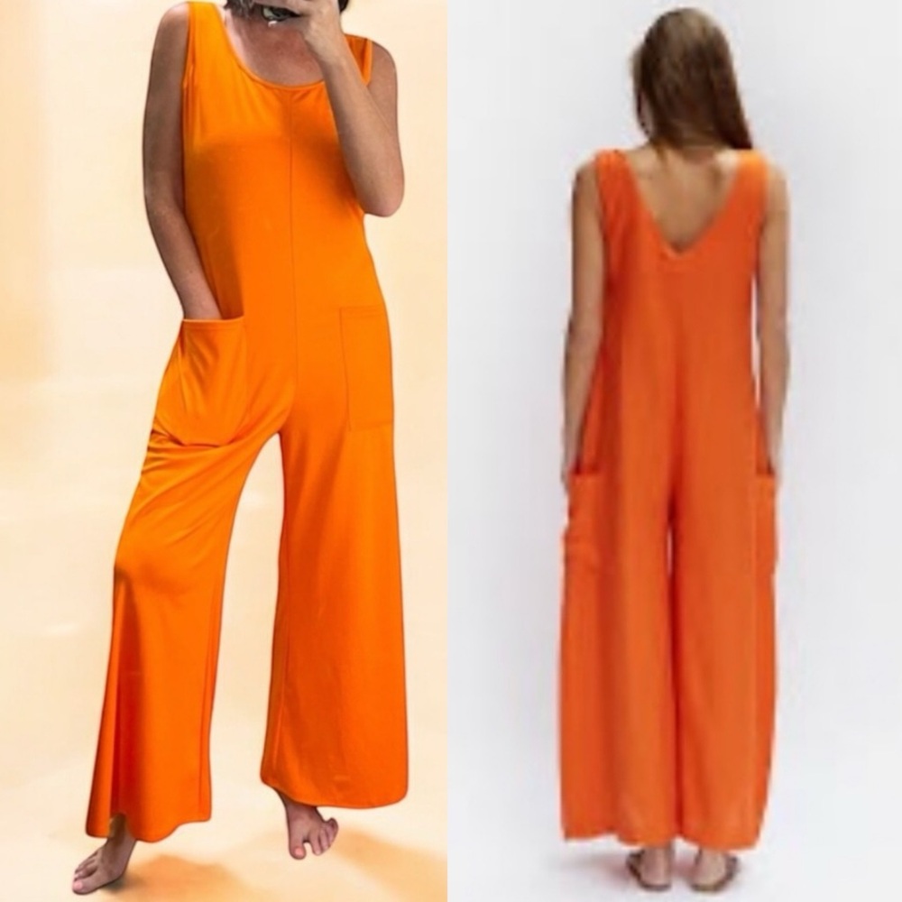 Bright Orange Sleeveless 70’s Look Retro Jumpsuit With Pockets